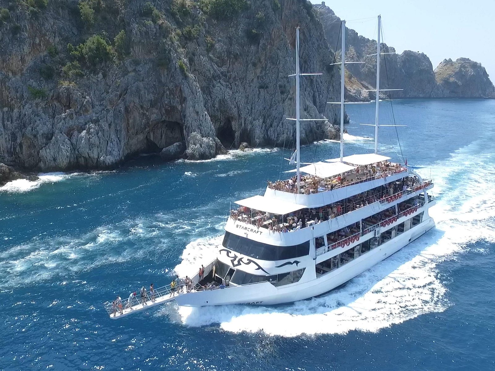 Disco Boat — experience view 4